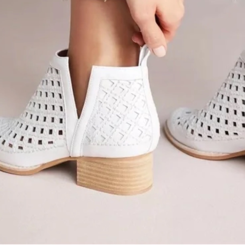 Jeffrey Campbell Cutout Taggart Booties | White Leather | - Picture 4 of 16